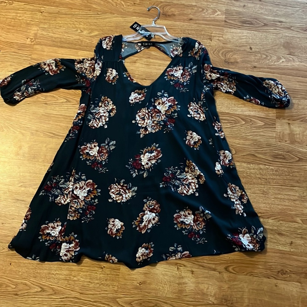 Botique brand floral dress - never worn!